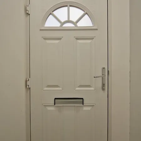 Dweller - Comfortable Leeds City Apartment *